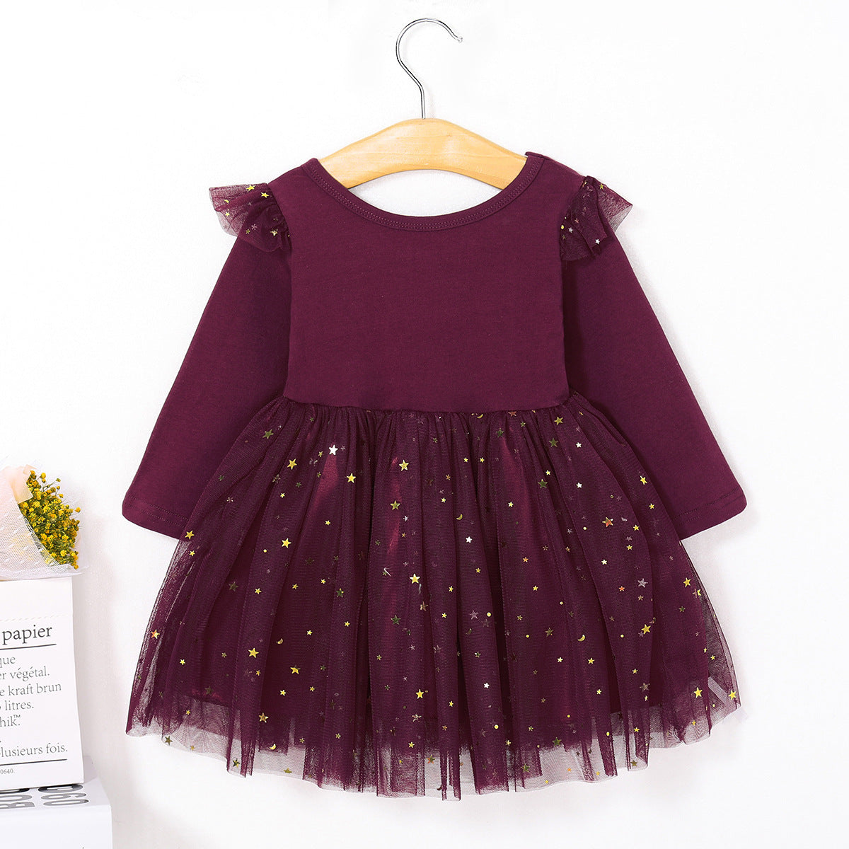 Long sleeve solid color pleated skirt