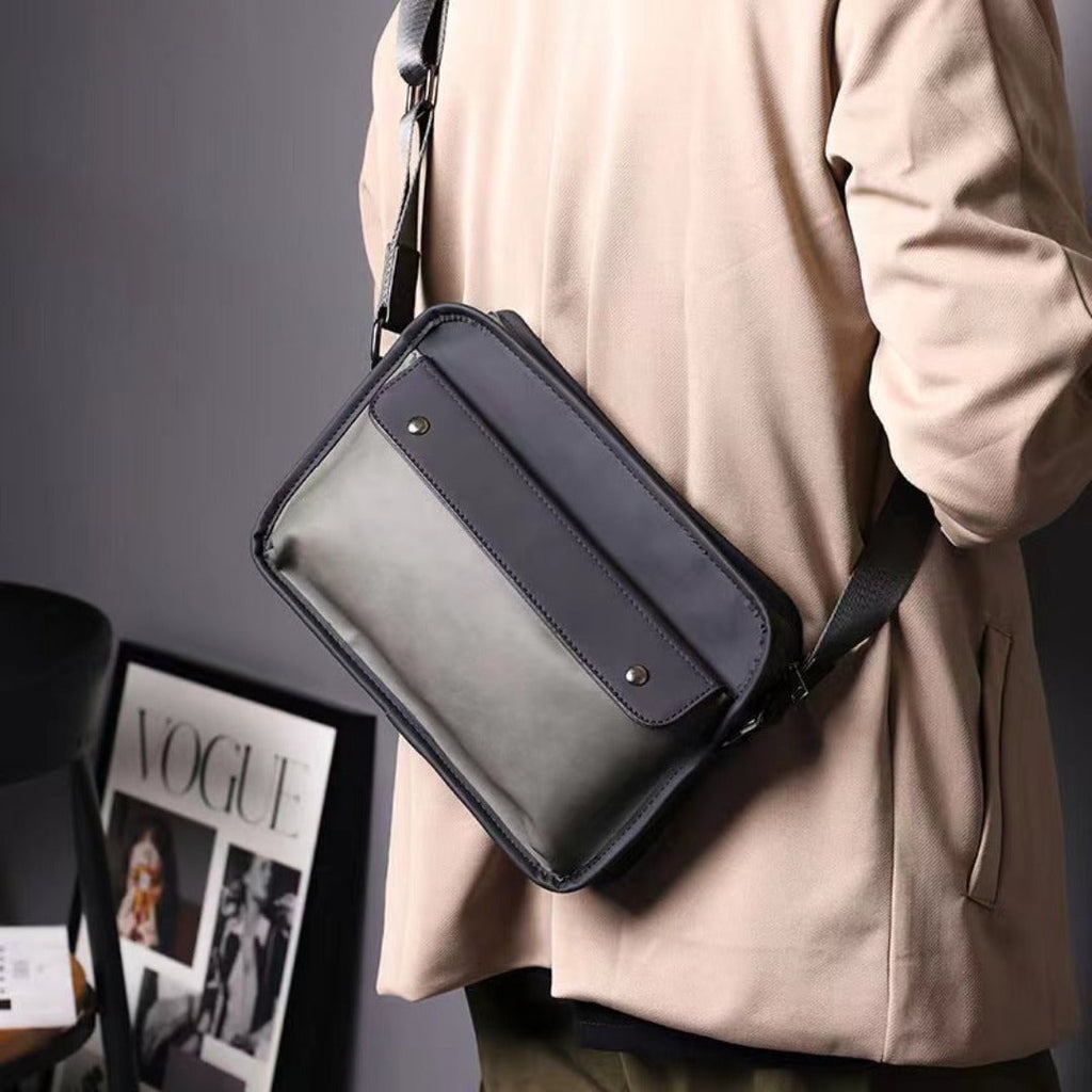 Retro fashion messenger bag, shoulder men's matte crossbody bag, stylish square bag