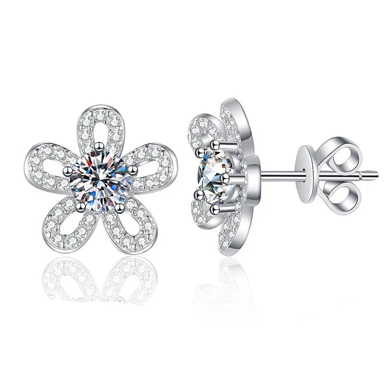 925 Sterling Silver Moissanite Stud Earrings 0.5ct x2 Five-Leaf Flower