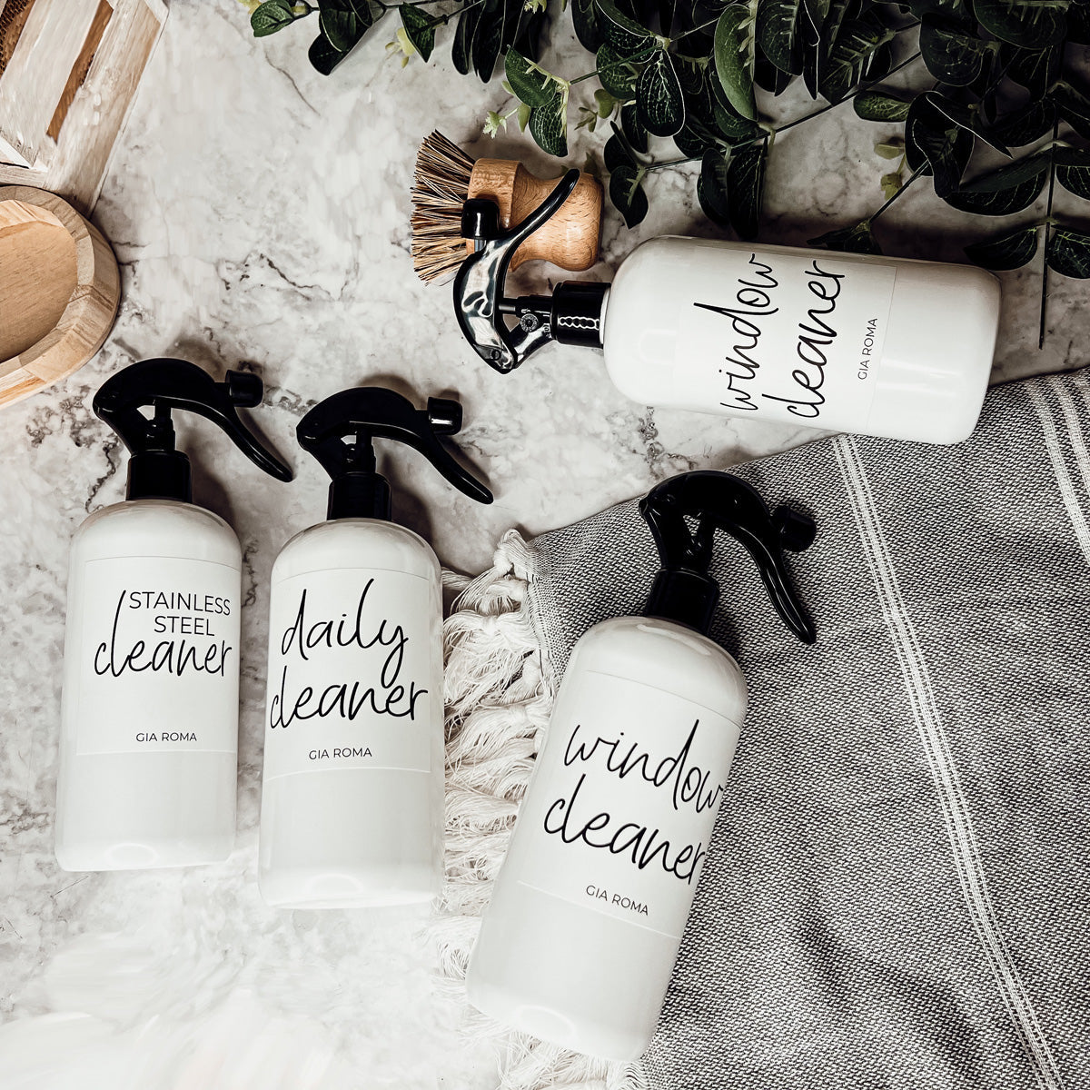 16oz Plastic Spray Bottles With White Or Black Waterproof Labels