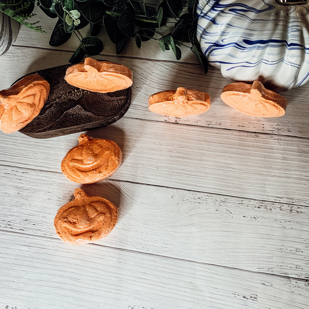 Pumpkin Spice Bath Bomb 3.5oz Fall Scented Bath Fizzy Gift For Women