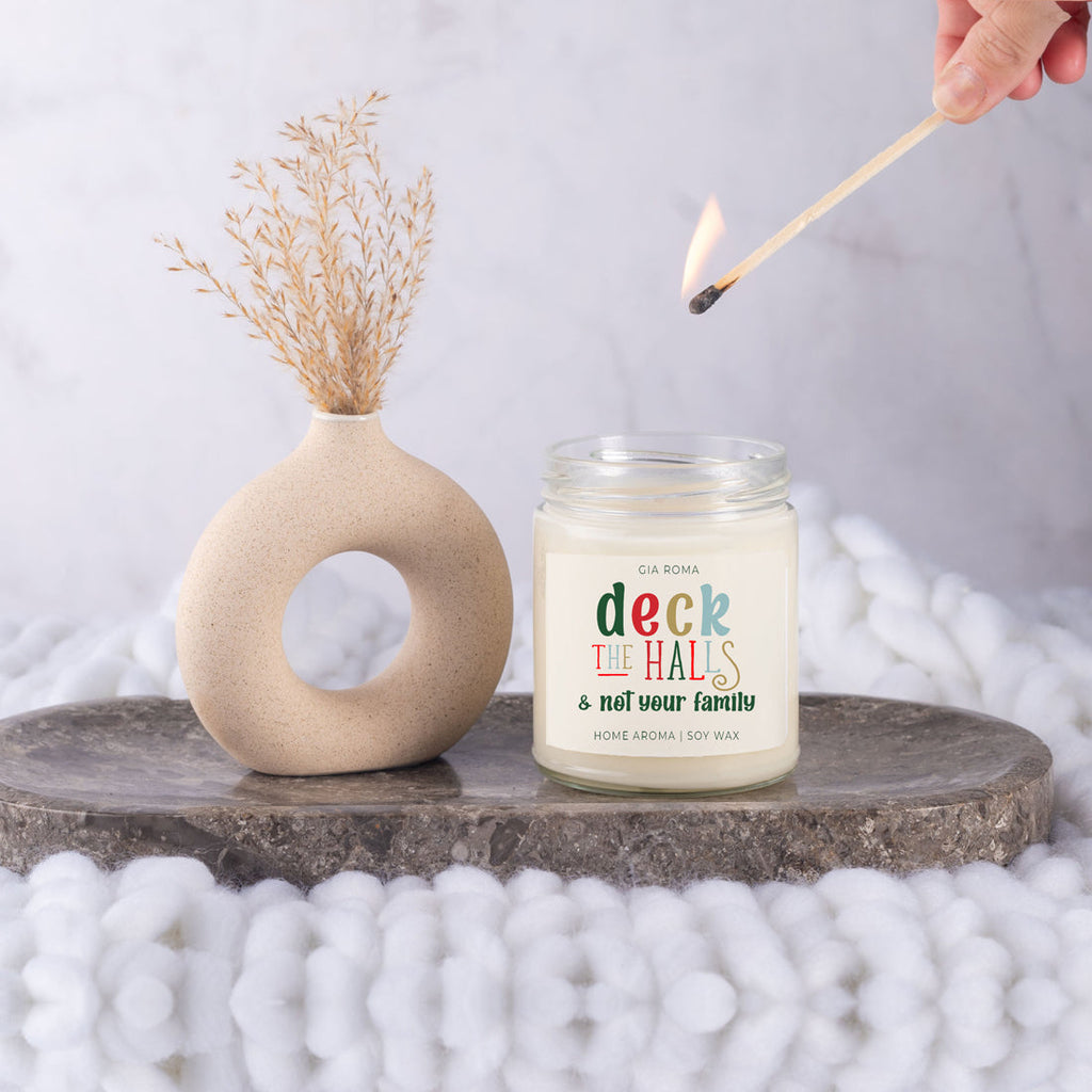 Deck The Halls Holiday Candle 9oz Clove Cinnamon Berry Plum Fir 50hr Burn