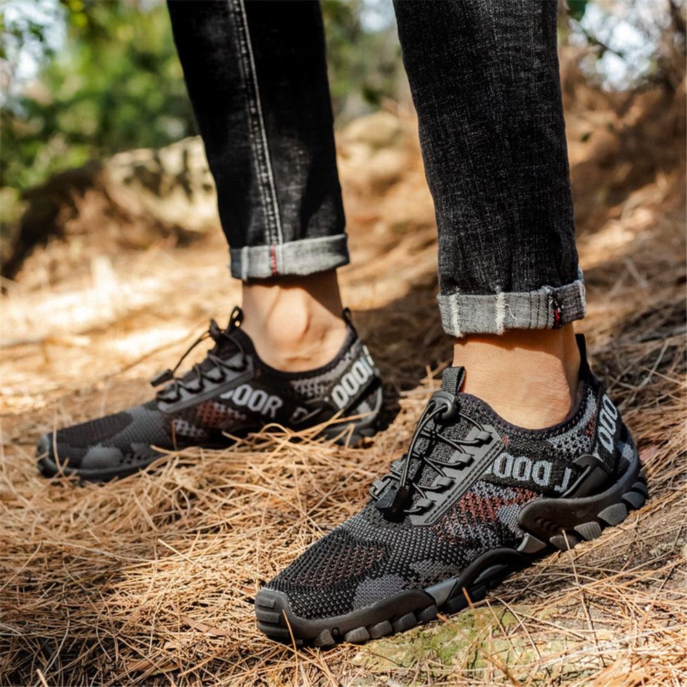 Quick Dry Men Sneakers Slip On Upstream Shoes Water Hiking Beach Surfing Shoes Sandals Barefoot Beach Sneakers Swim Boating Fishing Yoga Gym